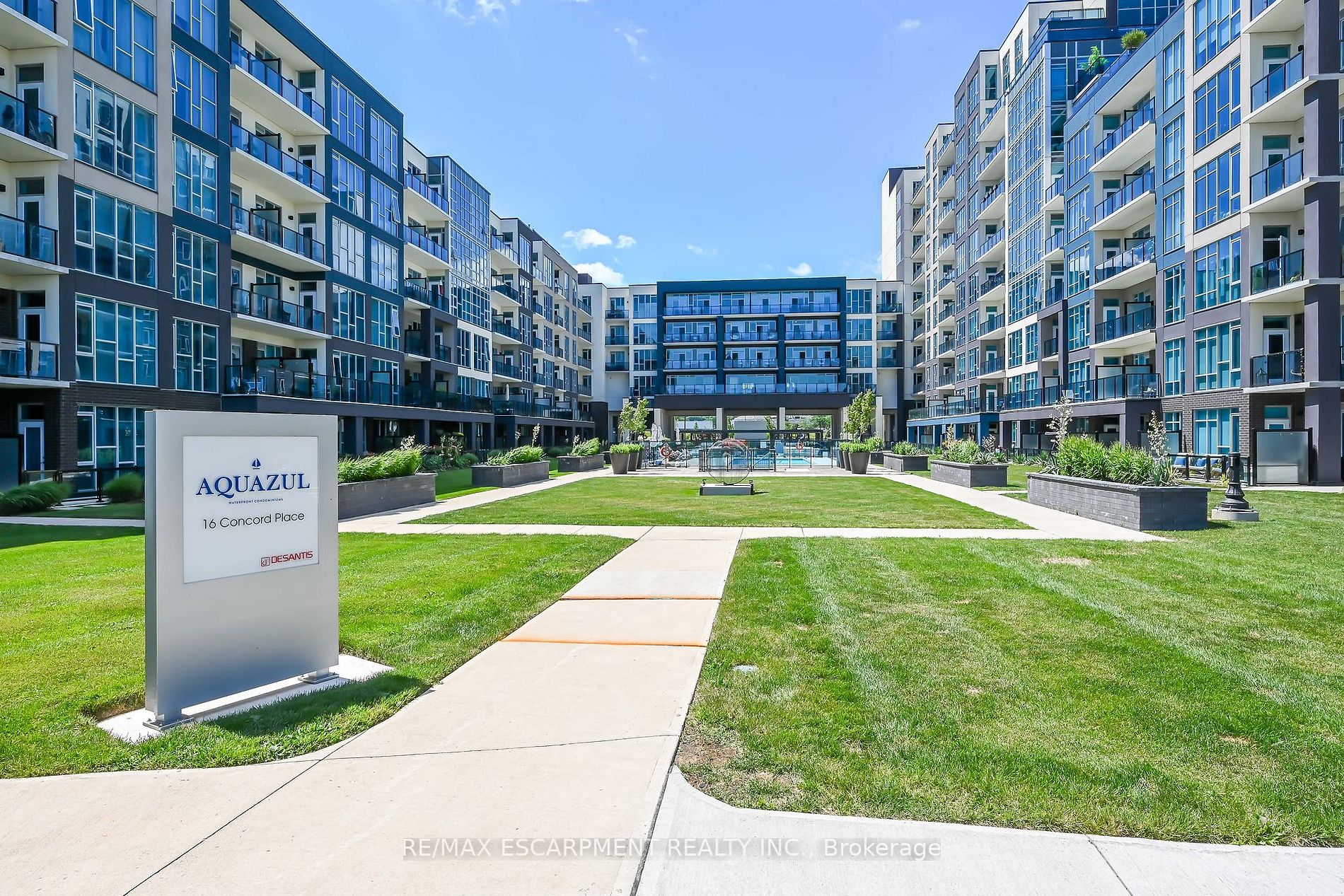 16 Concord Pl, #124