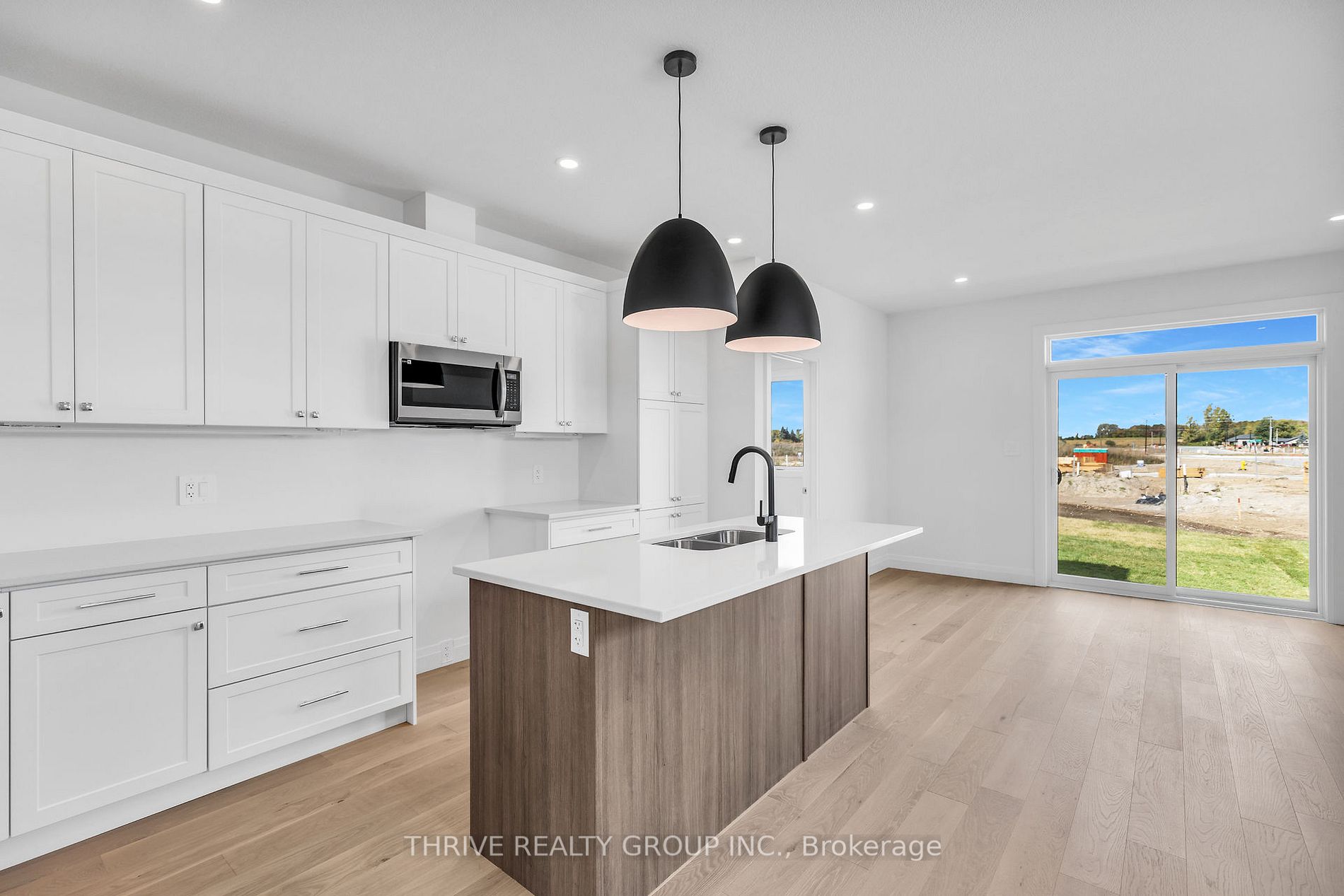 1454 Wright Crescent