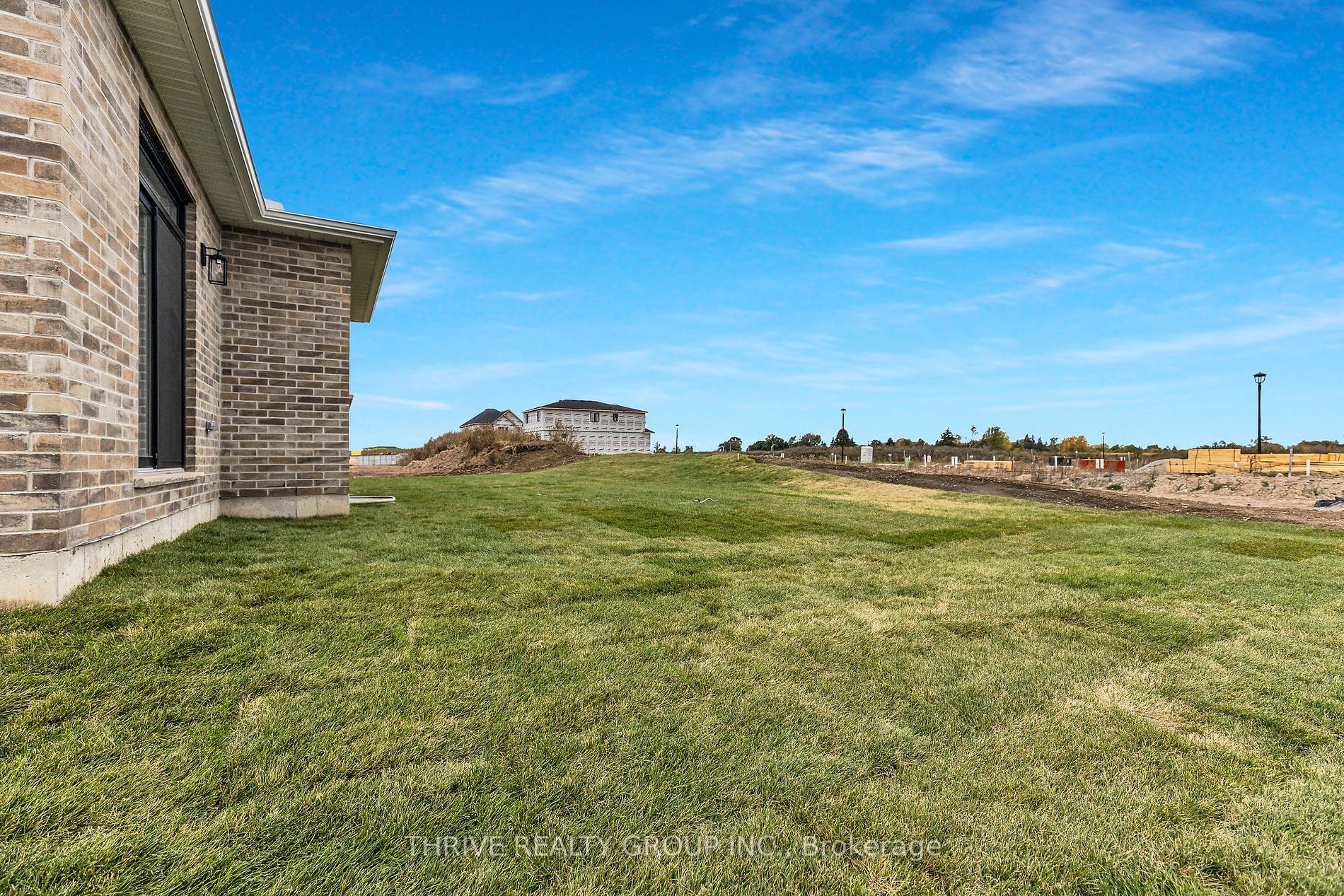 1454 Wright Crescent