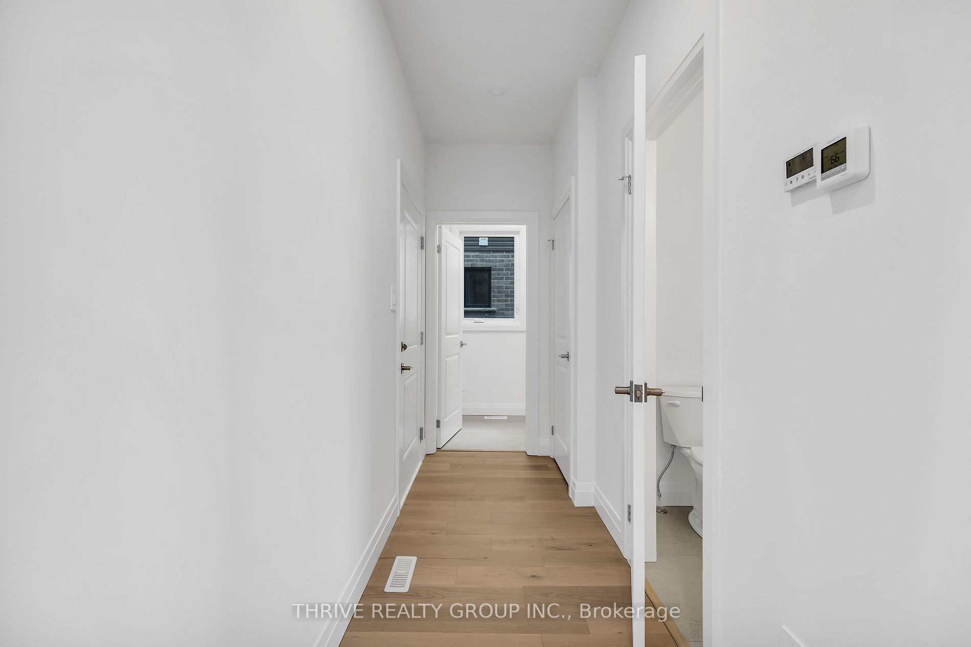 1454 Wright Crescent