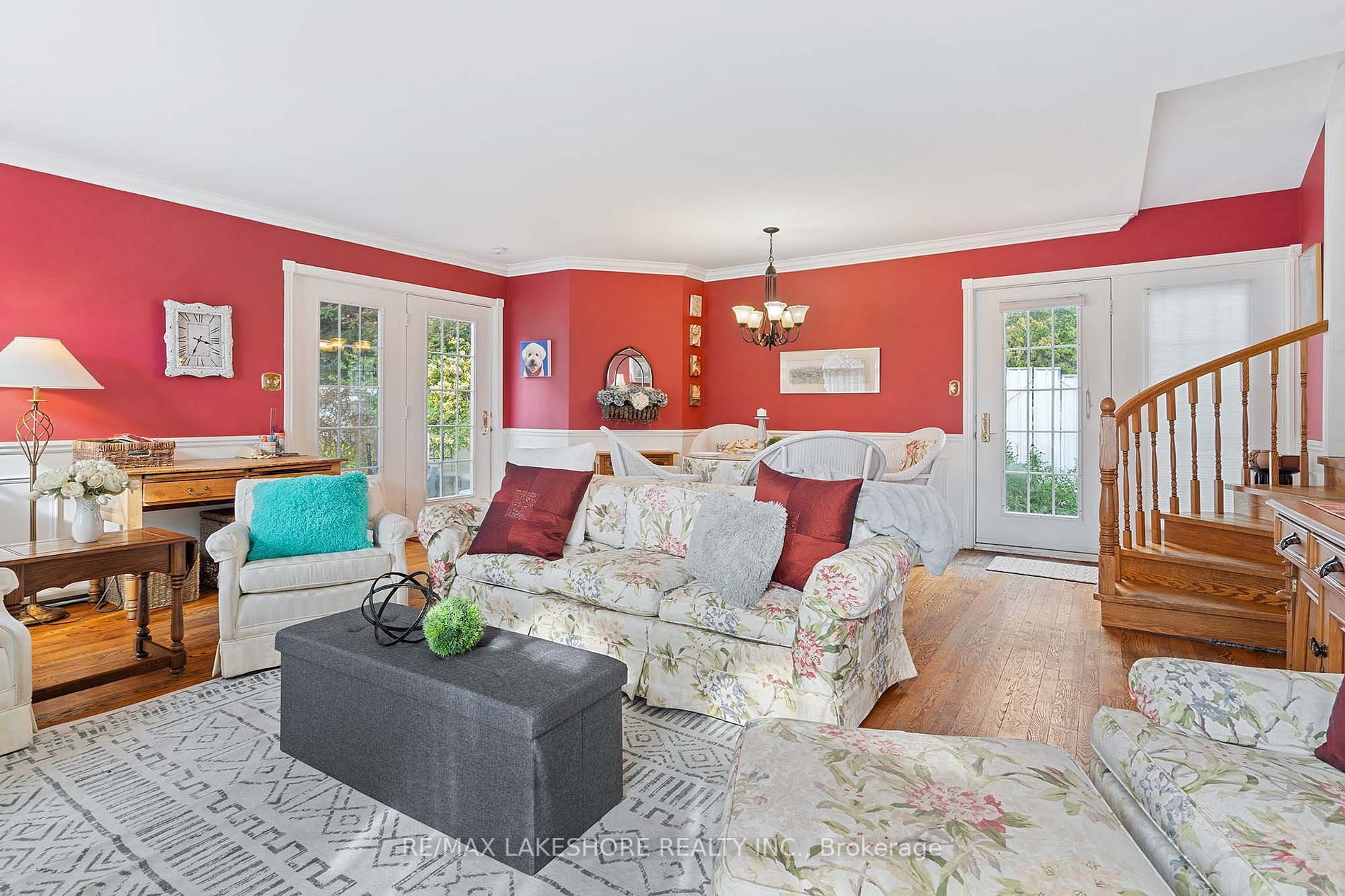 48 Coverdale Ave