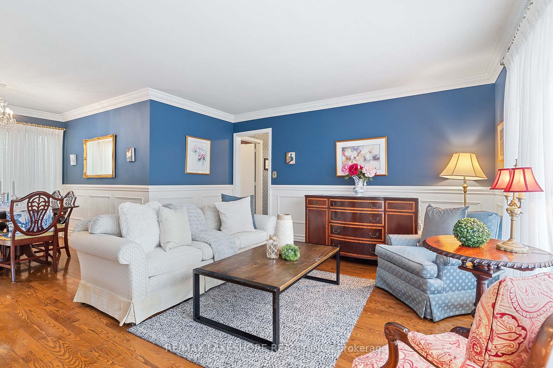 48 Coverdale Ave