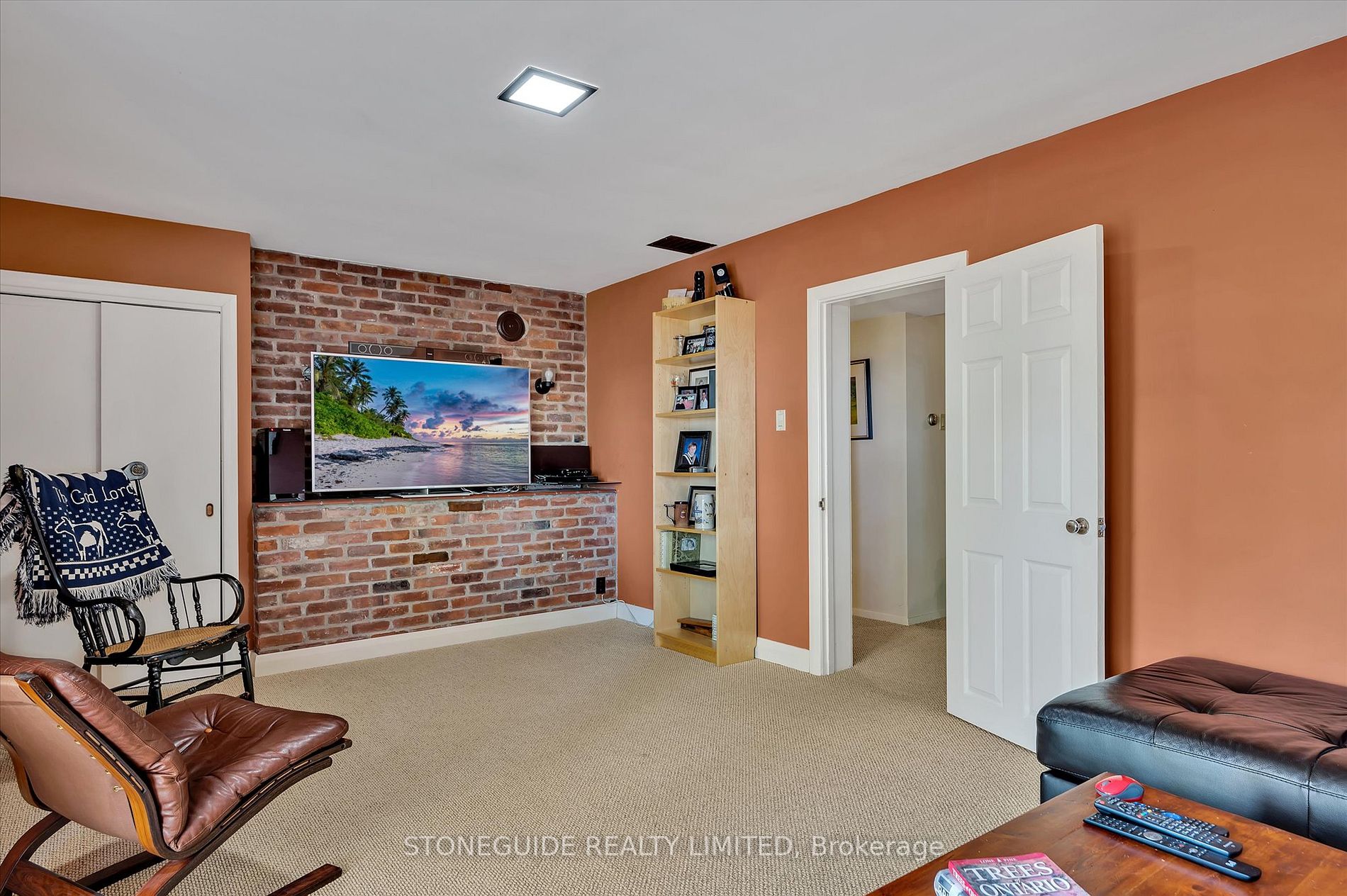 146 Ridgewood Rd