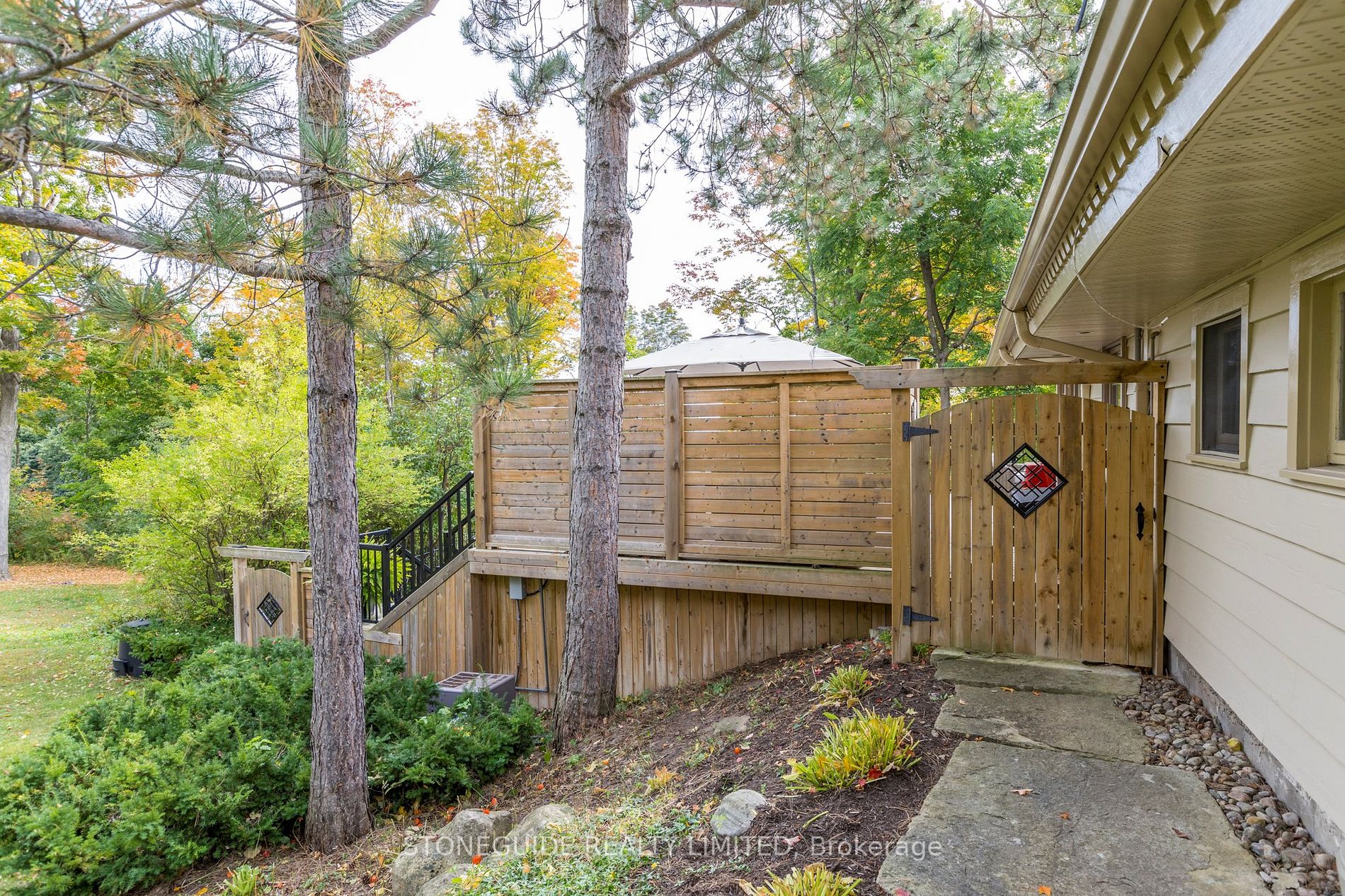 146 Ridgewood Rd