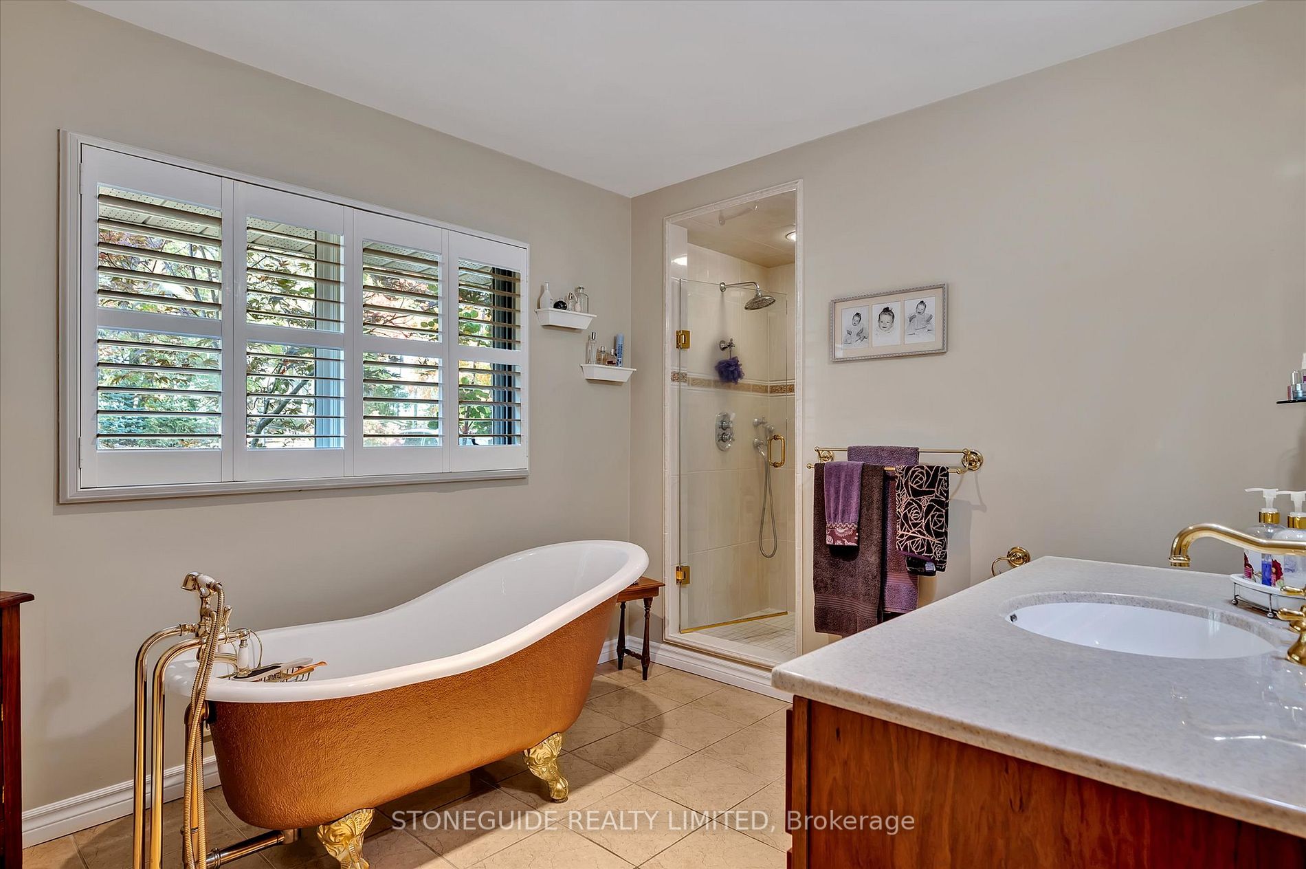 146 Ridgewood Rd