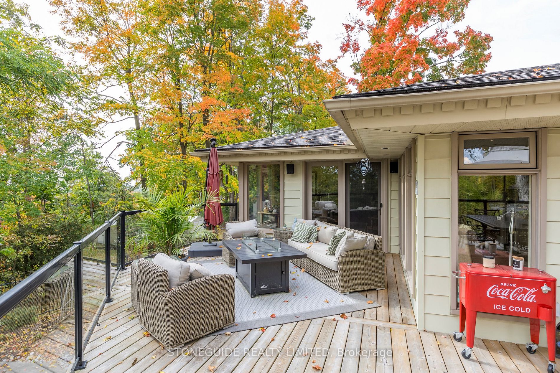 146 Ridgewood Rd