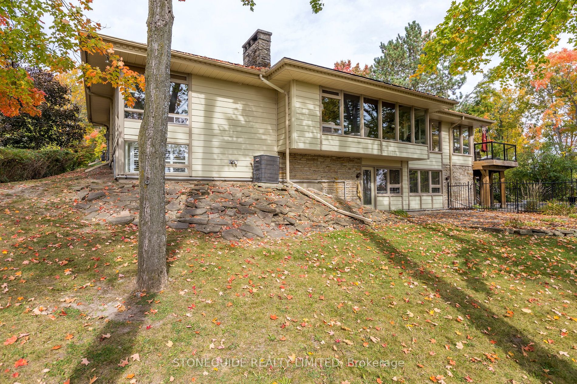 146 Ridgewood Rd