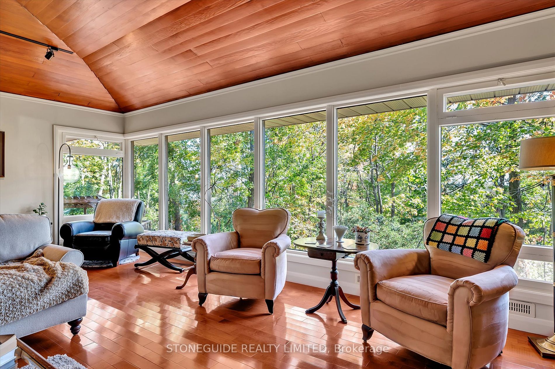 146 Ridgewood Rd