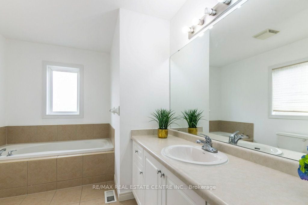 252 Thorner Dr