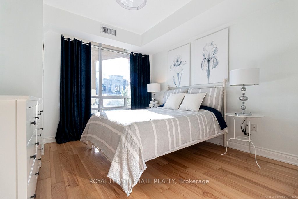 125 Wilson St W, #310