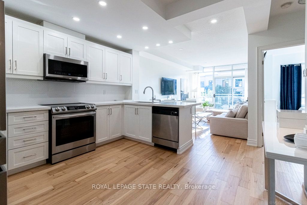 125 Wilson St W, #310