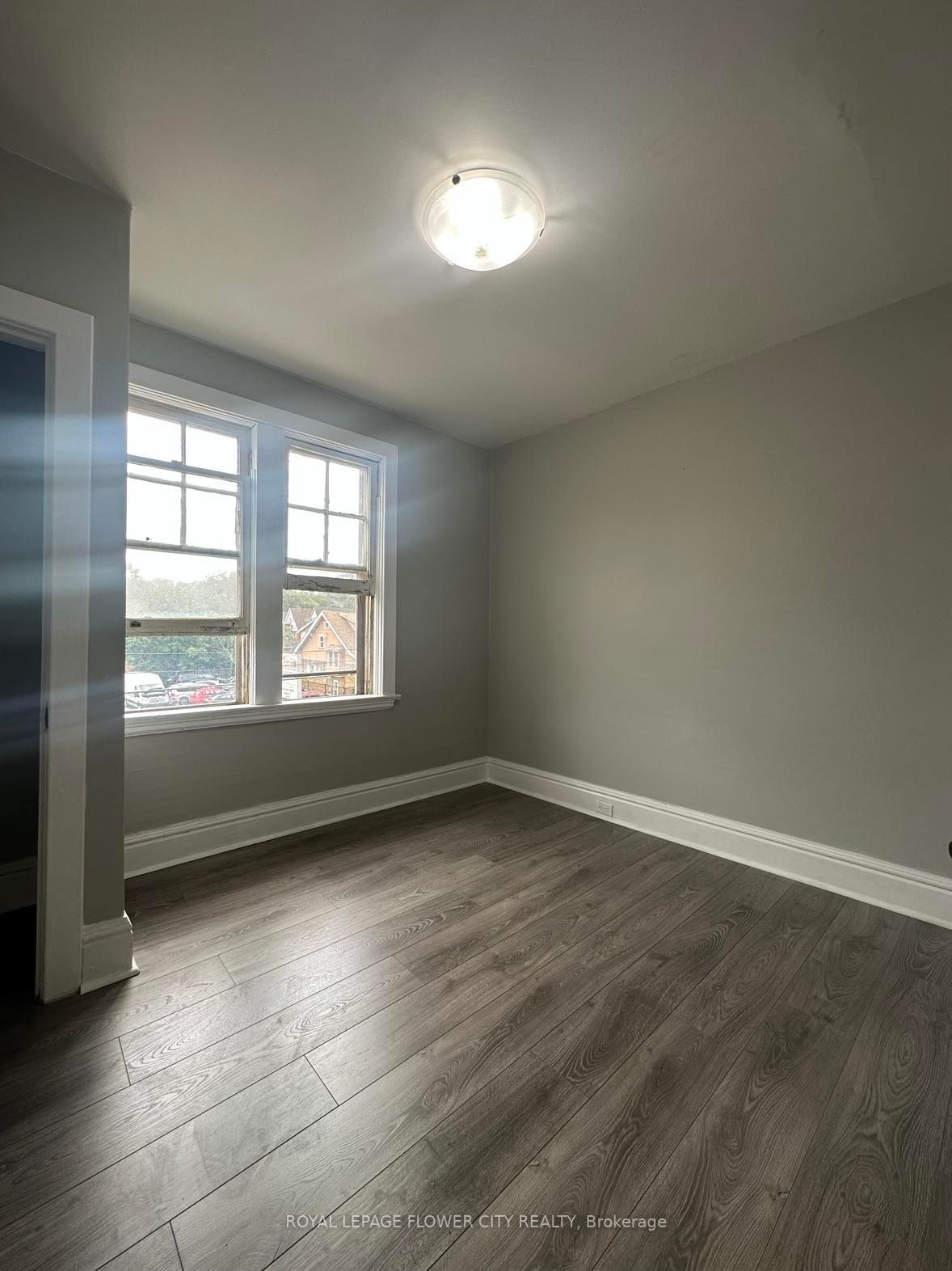 1 Fairholt Road N #5