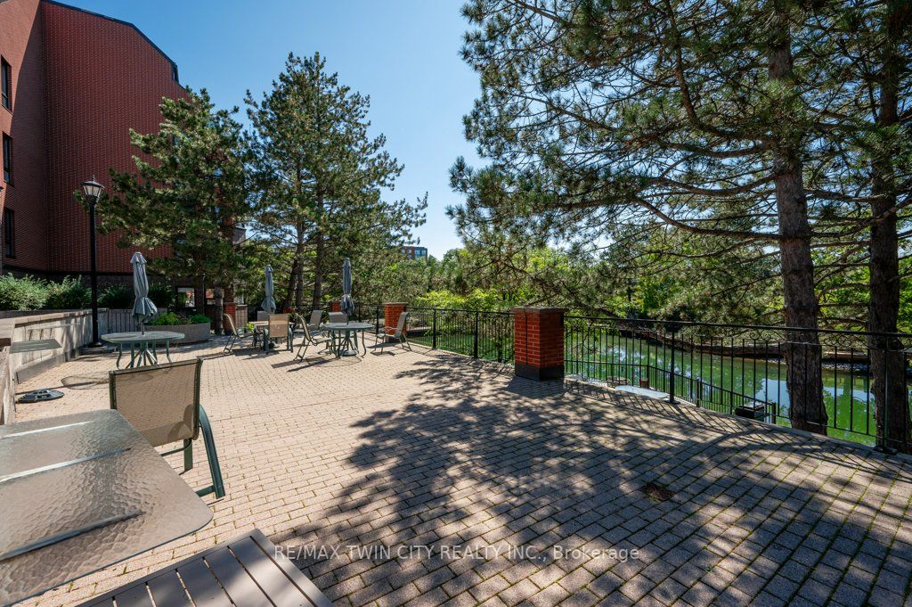 54 Blue Springs Dr, #23