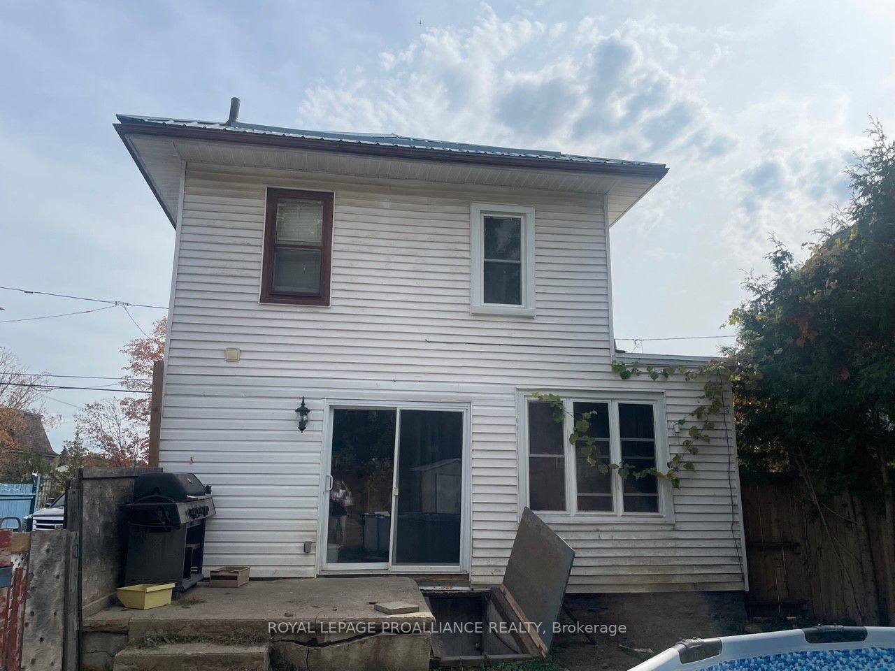 124 Queen St