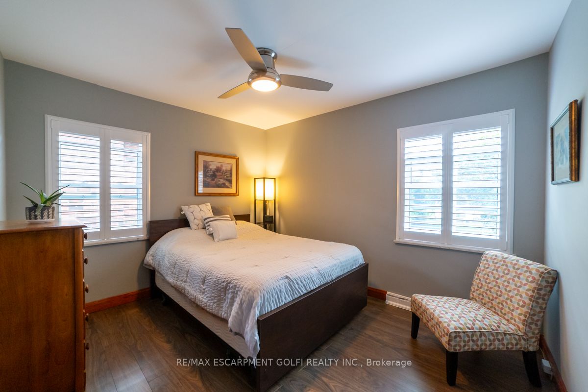 109 Sunning Hill Ave