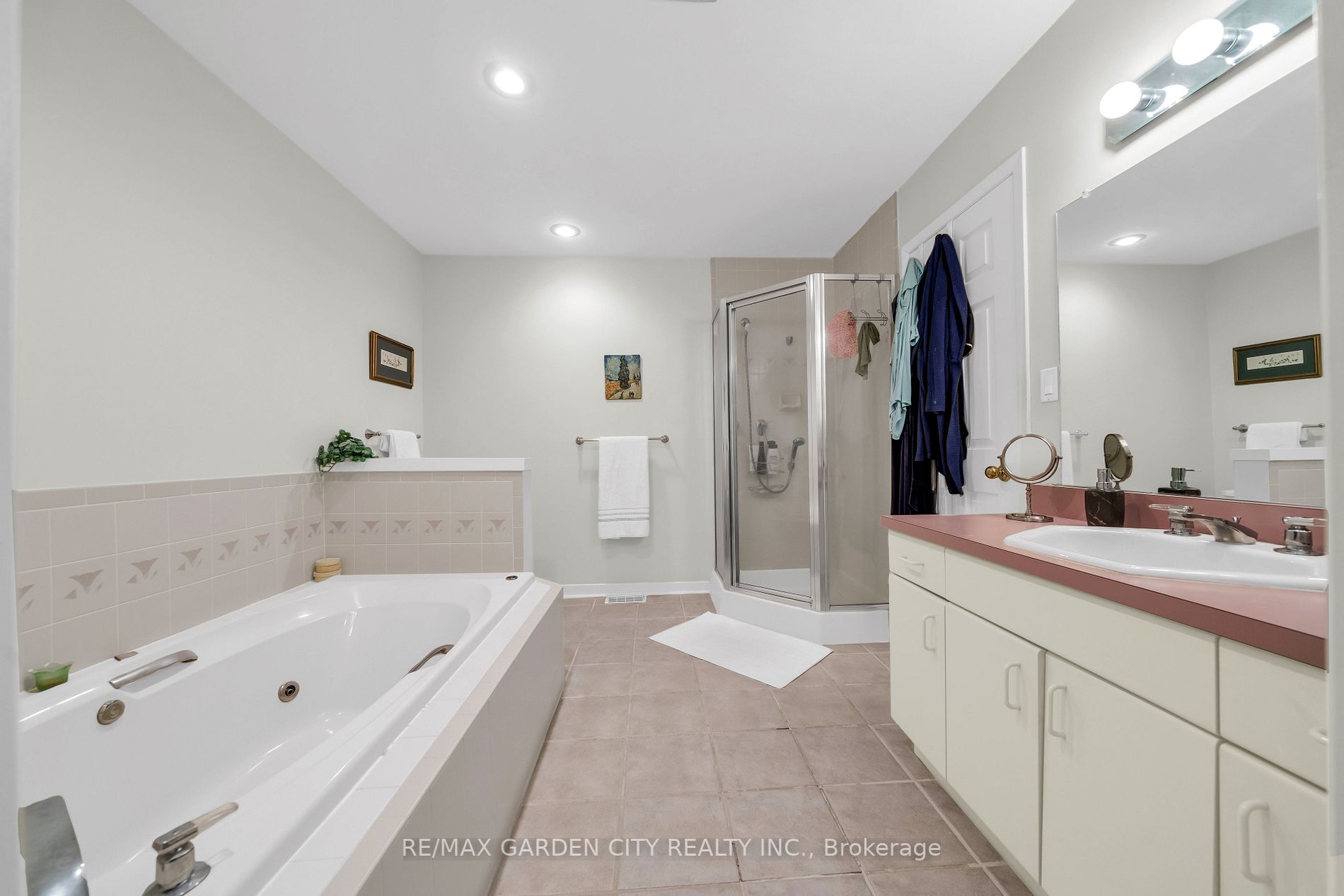 177 Main St, #4