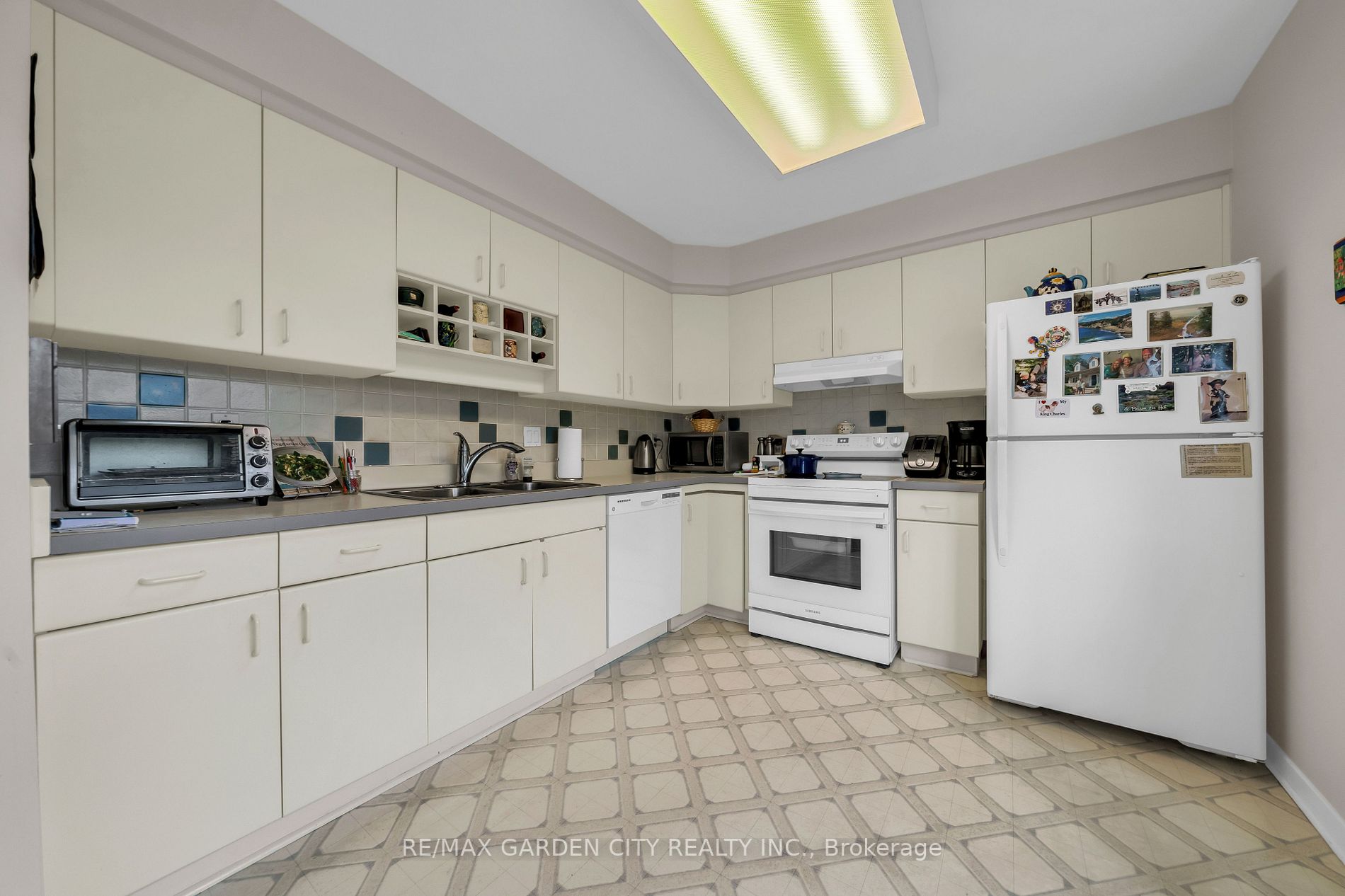 177 Main St, #4