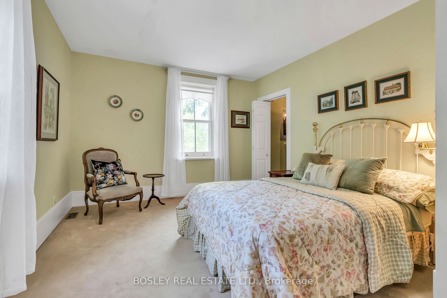 136 Old Danforth Rd
