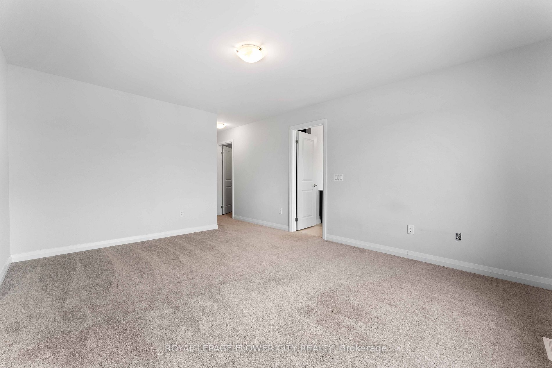 914 Sobeski Ave