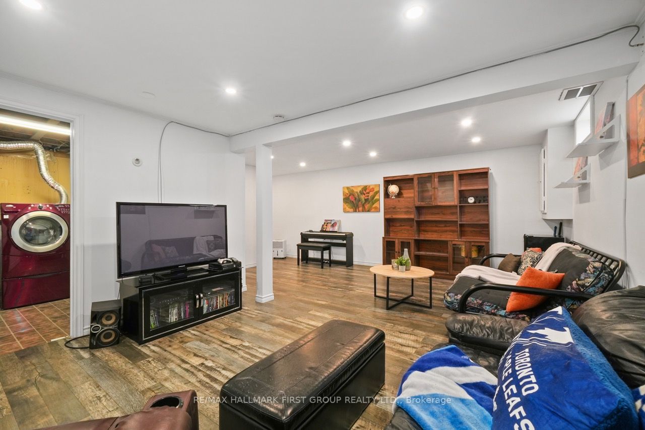 226 Corbett Dr