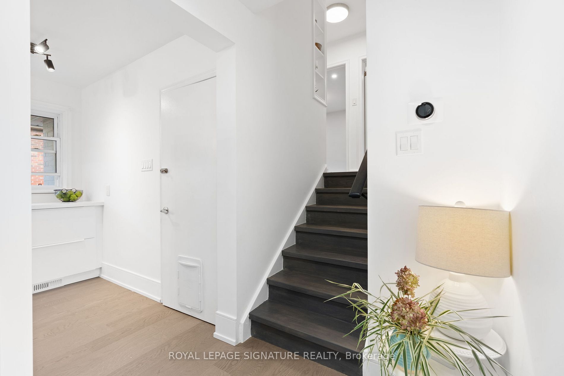 22 Coronation Cres