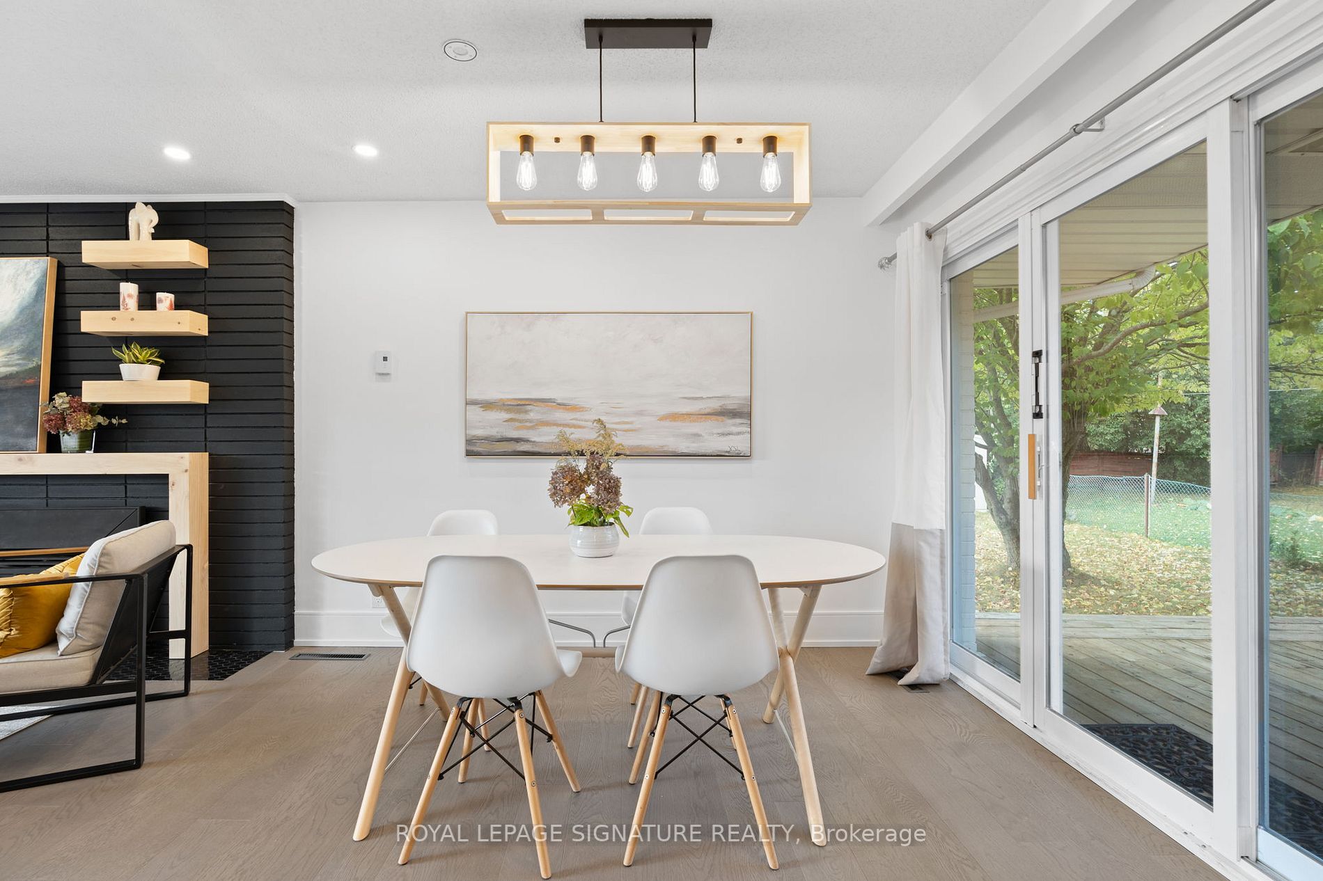 22 Coronation Cres