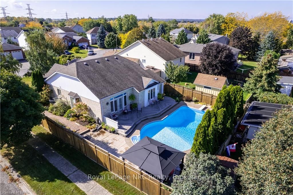 1 Cedar Crt