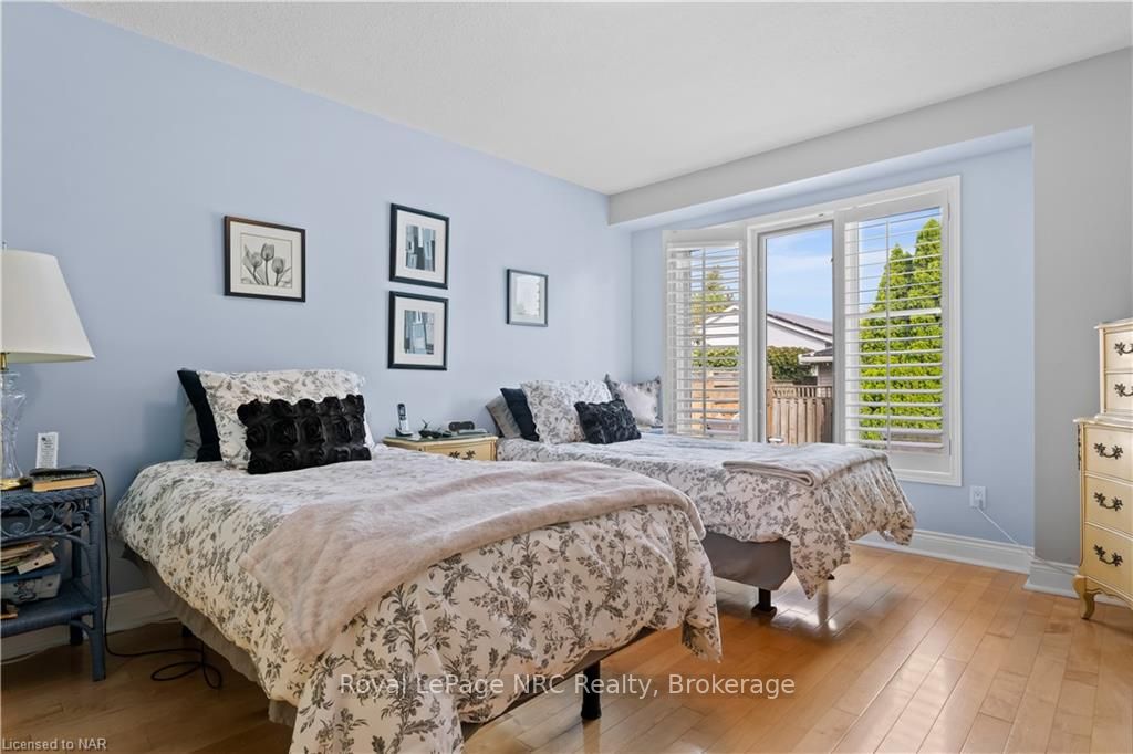 1 Cedar Crt