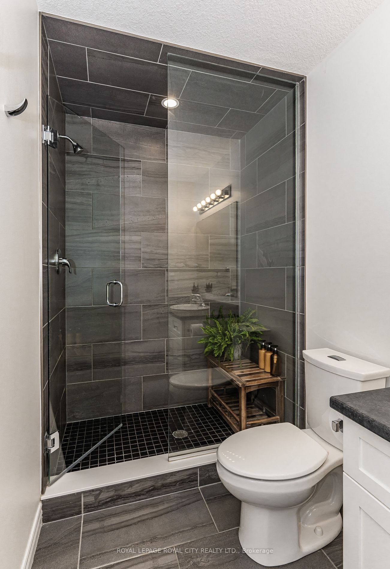39 Kay Crescent, #41