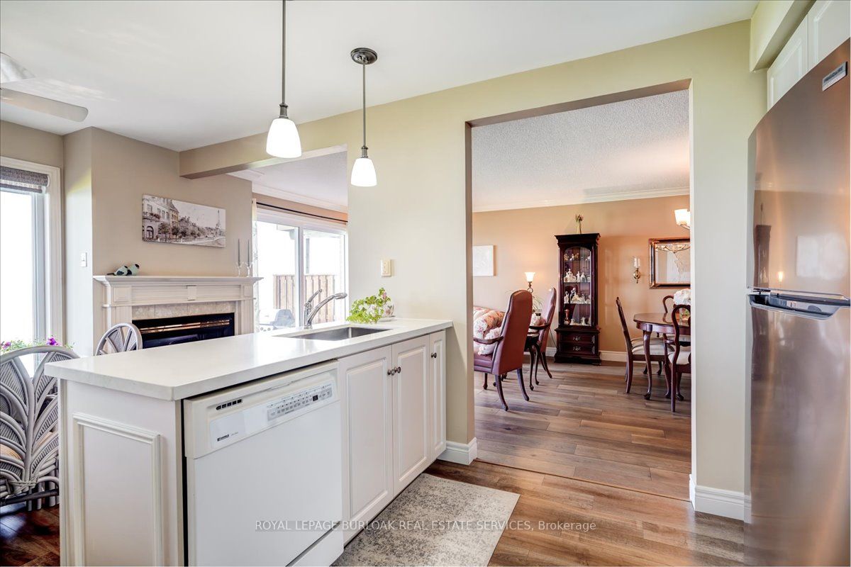 515 North Service Road, #27