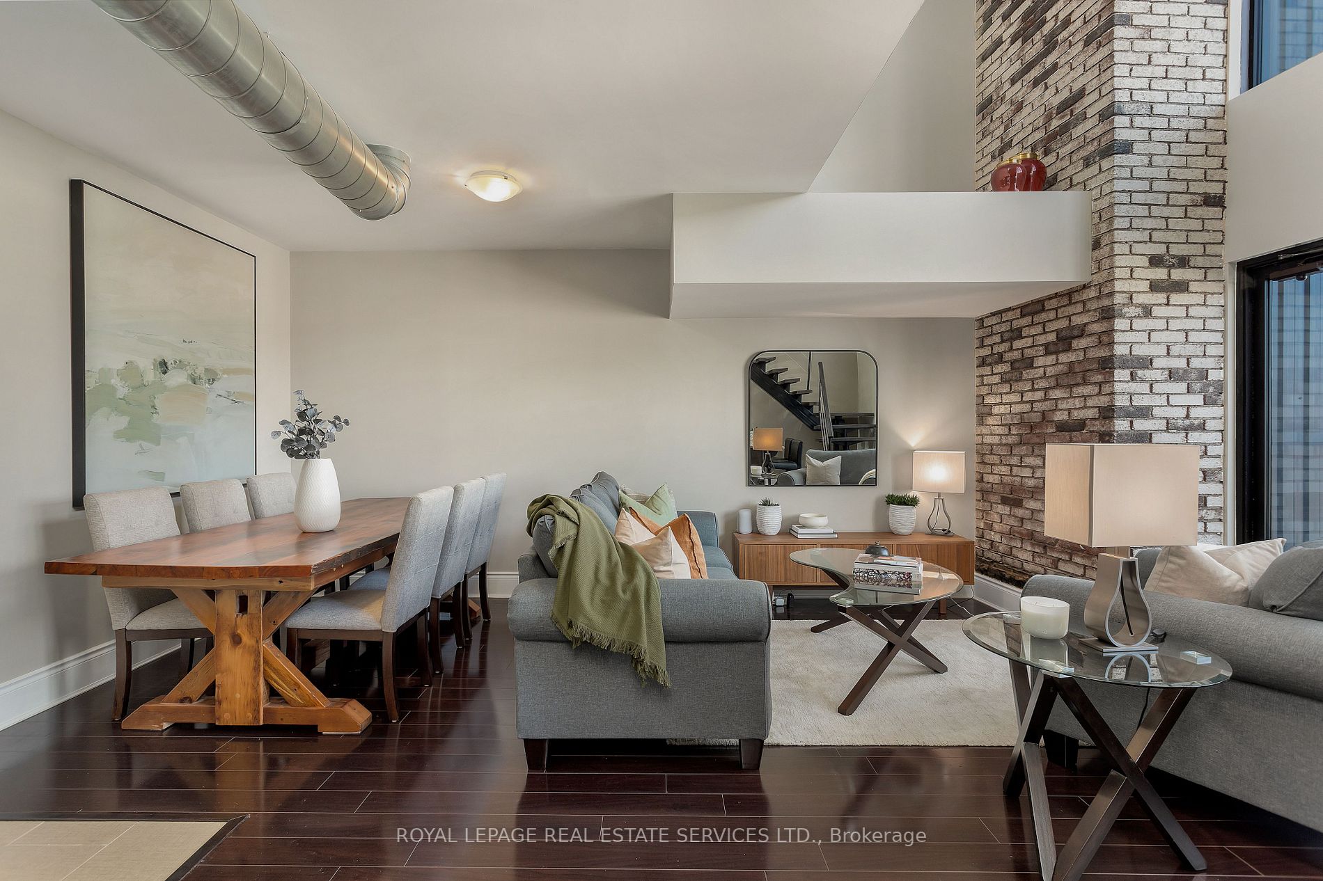 80 King William St, #402