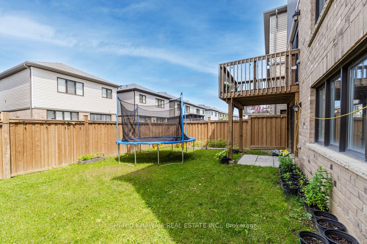 94 Pagebrook Cres