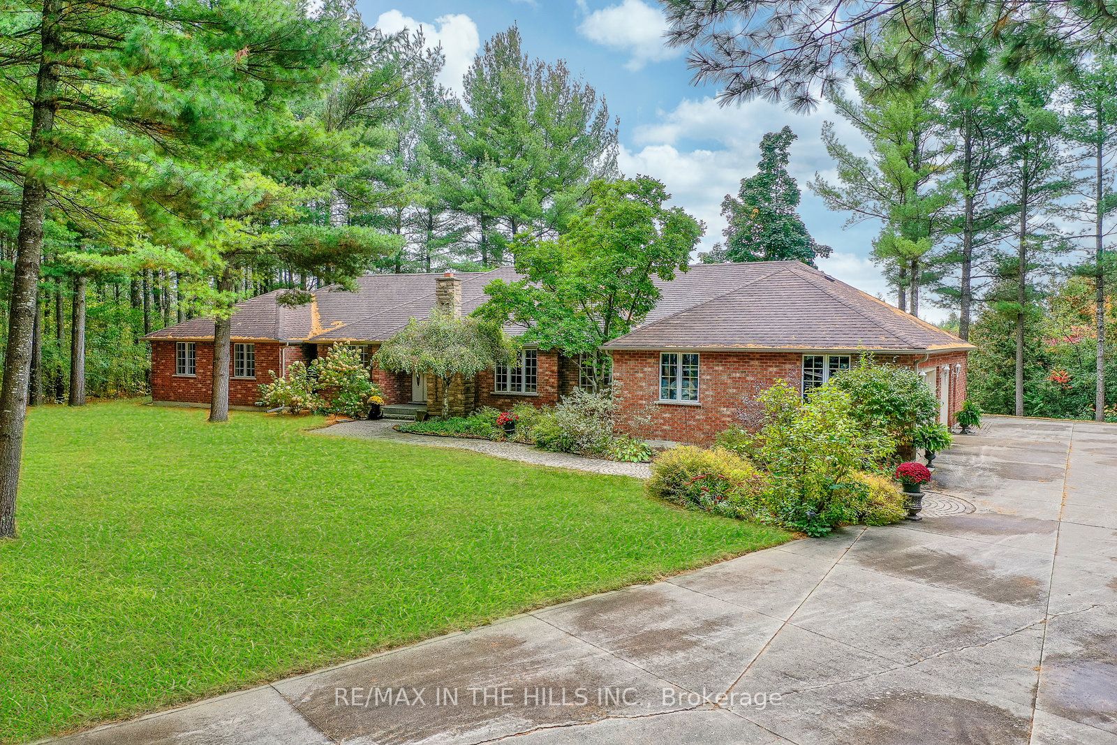 41 Pine Ridge Rd