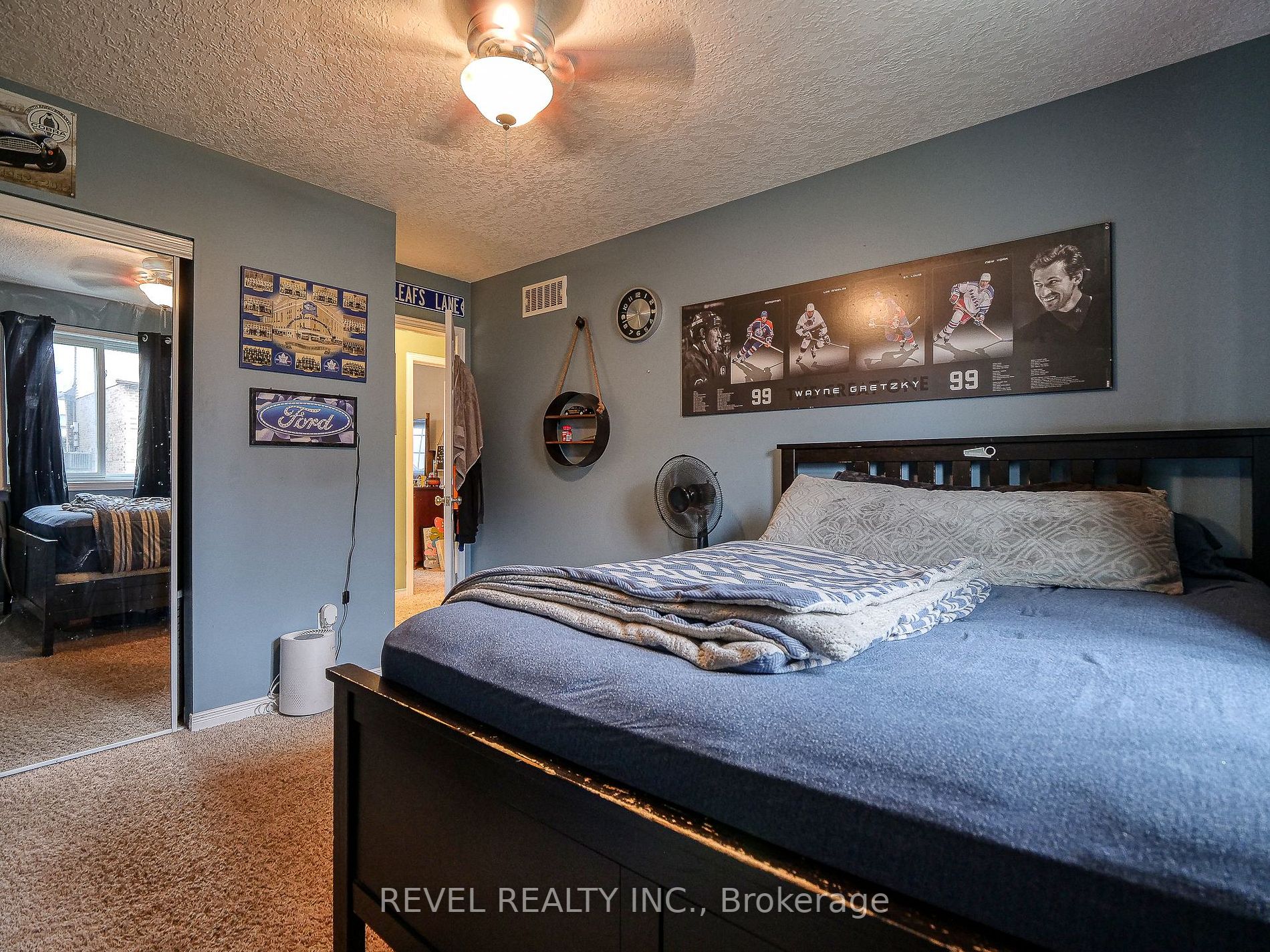 1055 Marquette Dr
