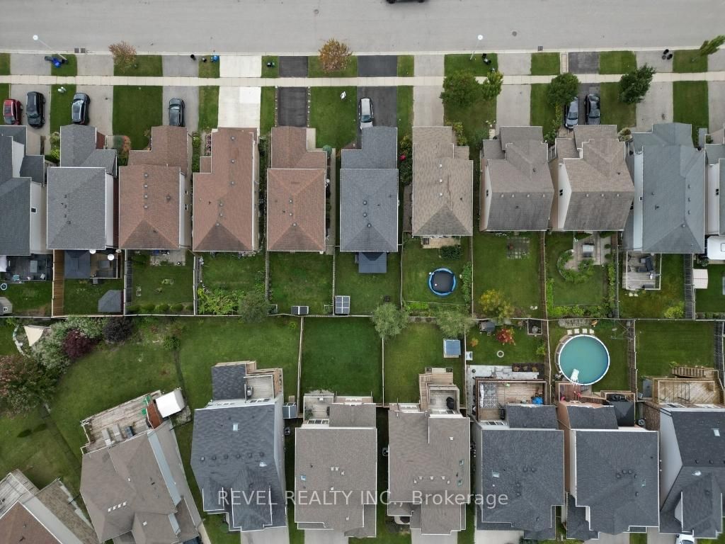 1055 Marquette Dr