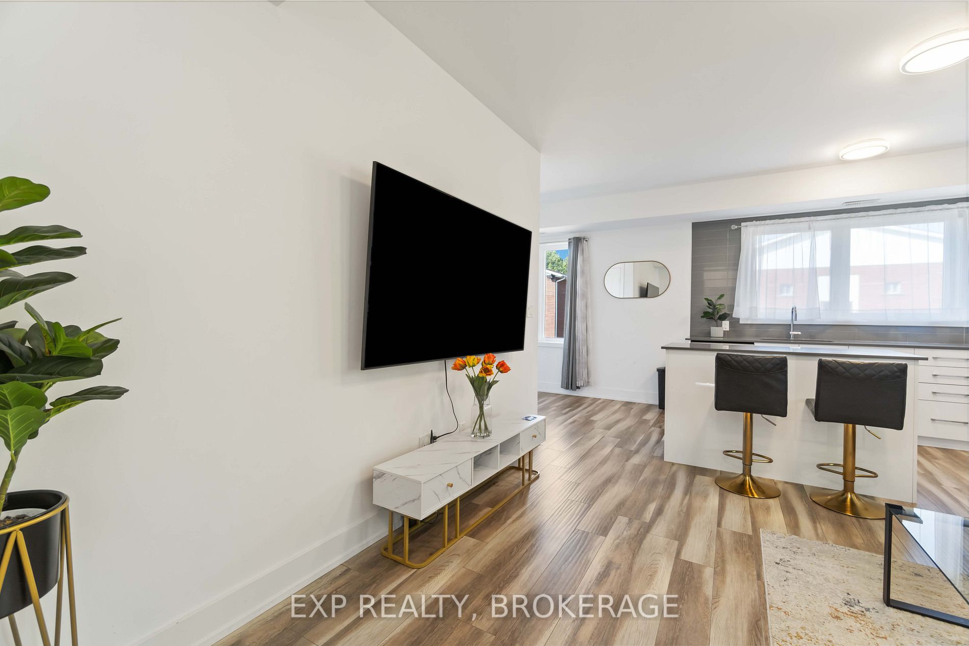 6065 Mcleod Rd, #306