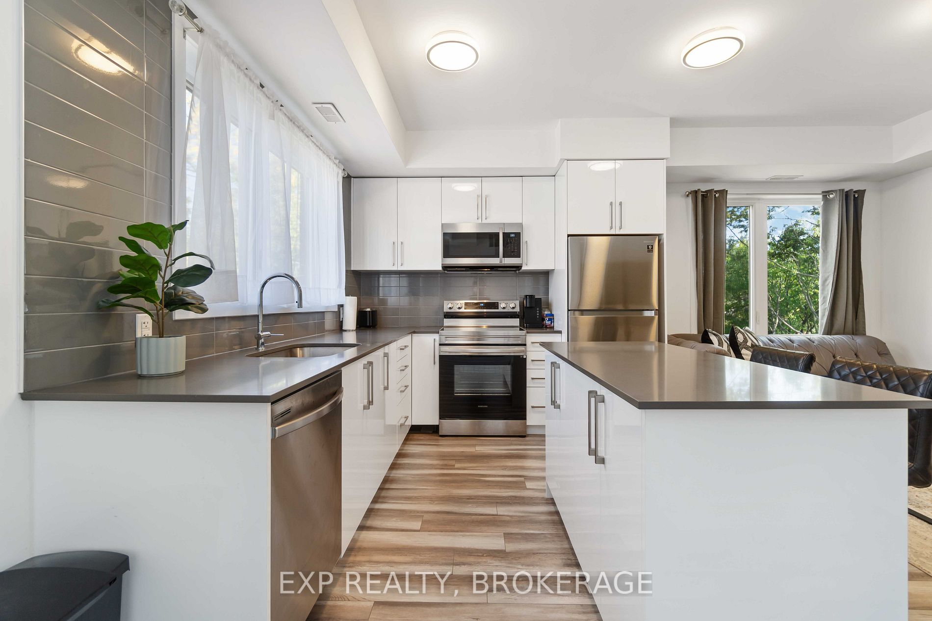 6065 Mcleod Rd, #306