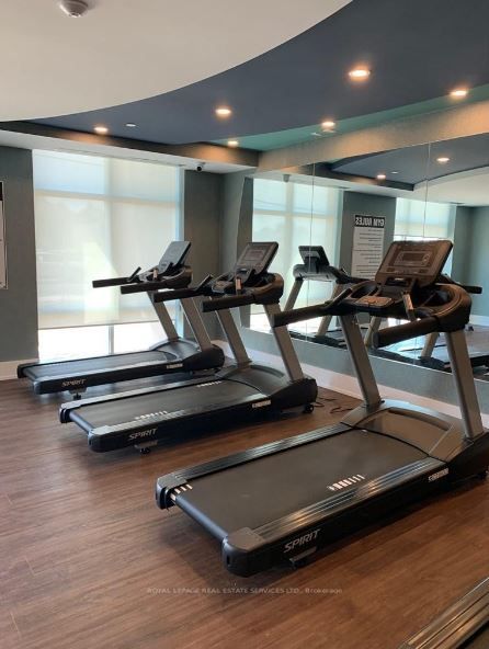 460 Dundas St E, #317