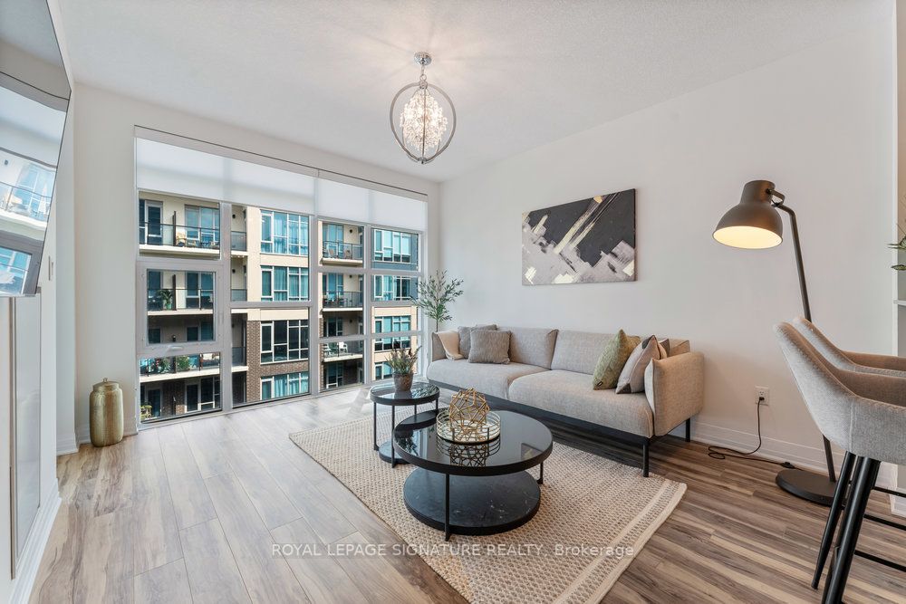 10 Concord Pl, #412