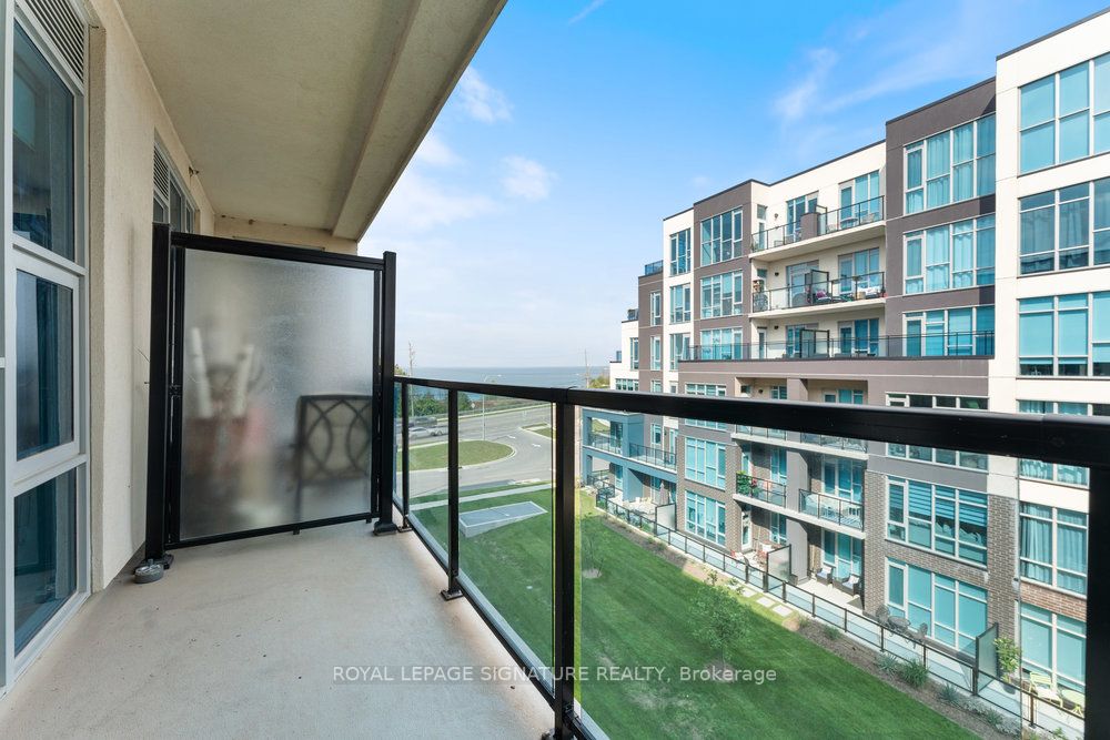 10 Concord Pl, #412