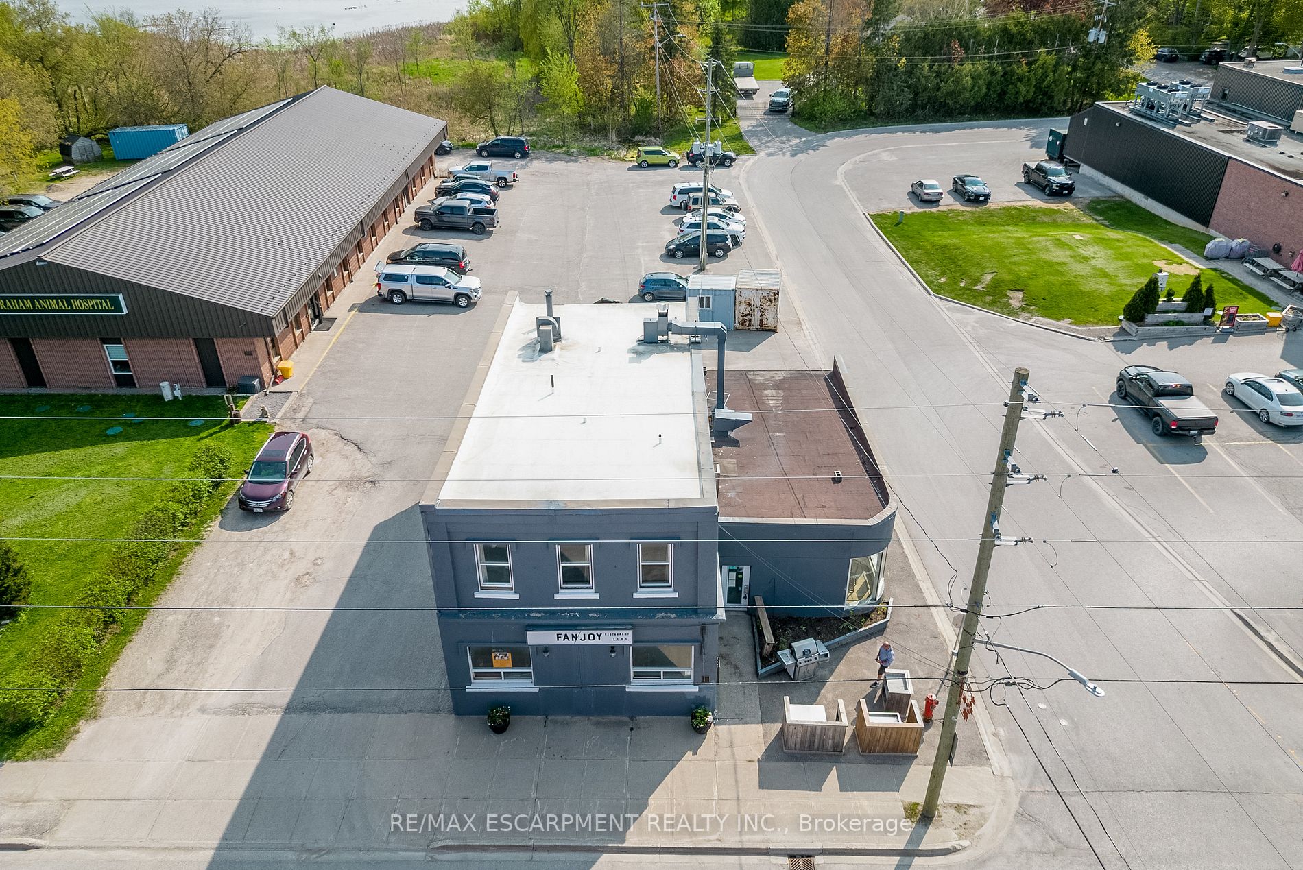 100 Trafalgar Road