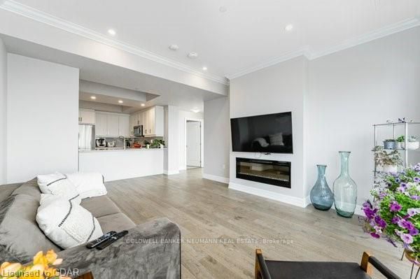1878 Gordon Street, #1103