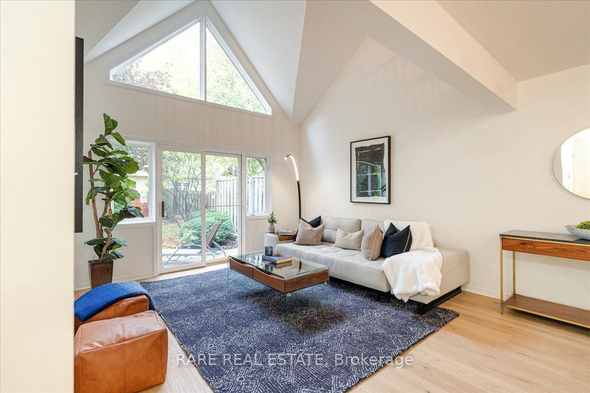 212 Stonehenge Dr, #39
