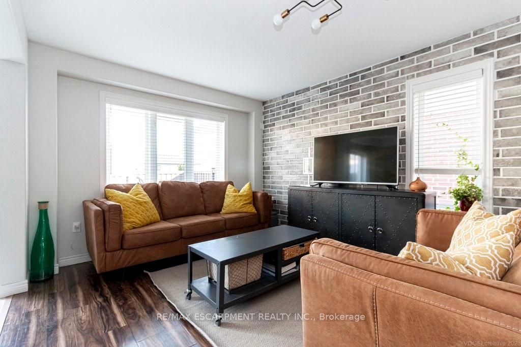 208 WESTBANK Trail