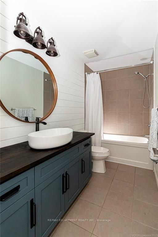 208 WESTBANK Trail
