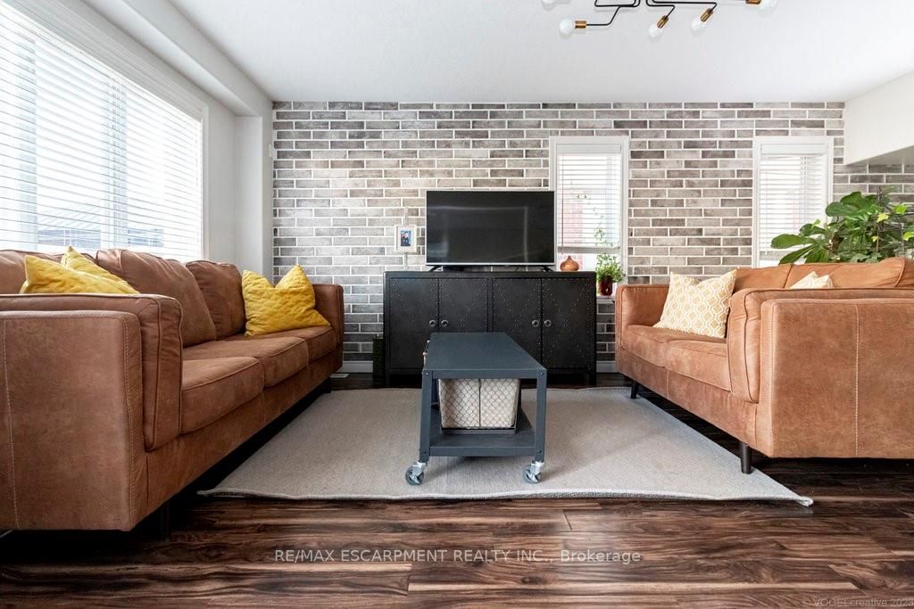 208 WESTBANK Trail