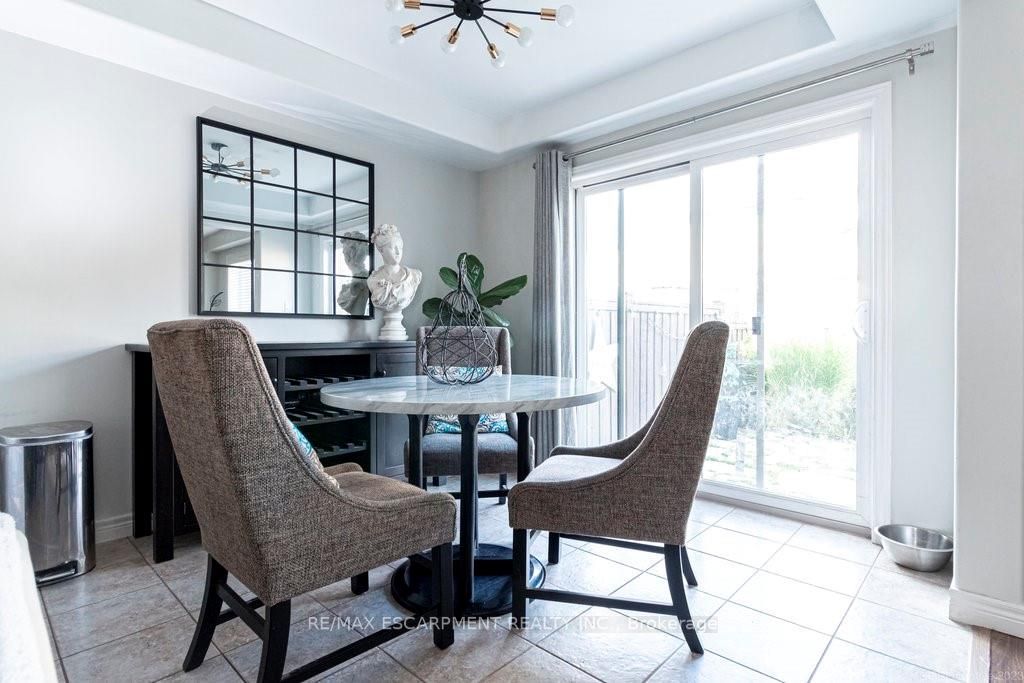 208 WESTBANK Trail