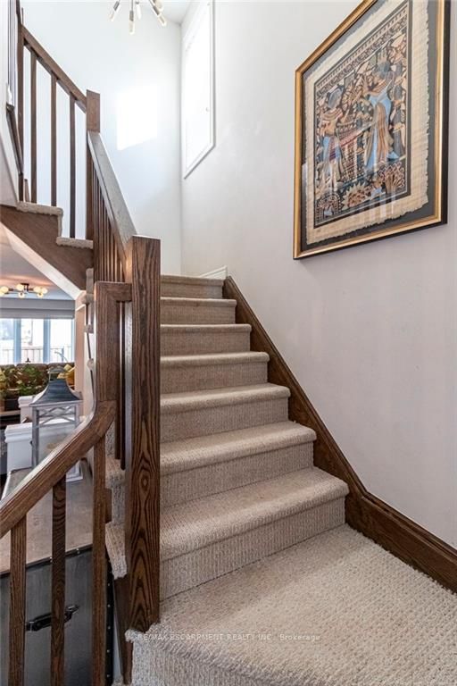 208 WESTBANK Trail