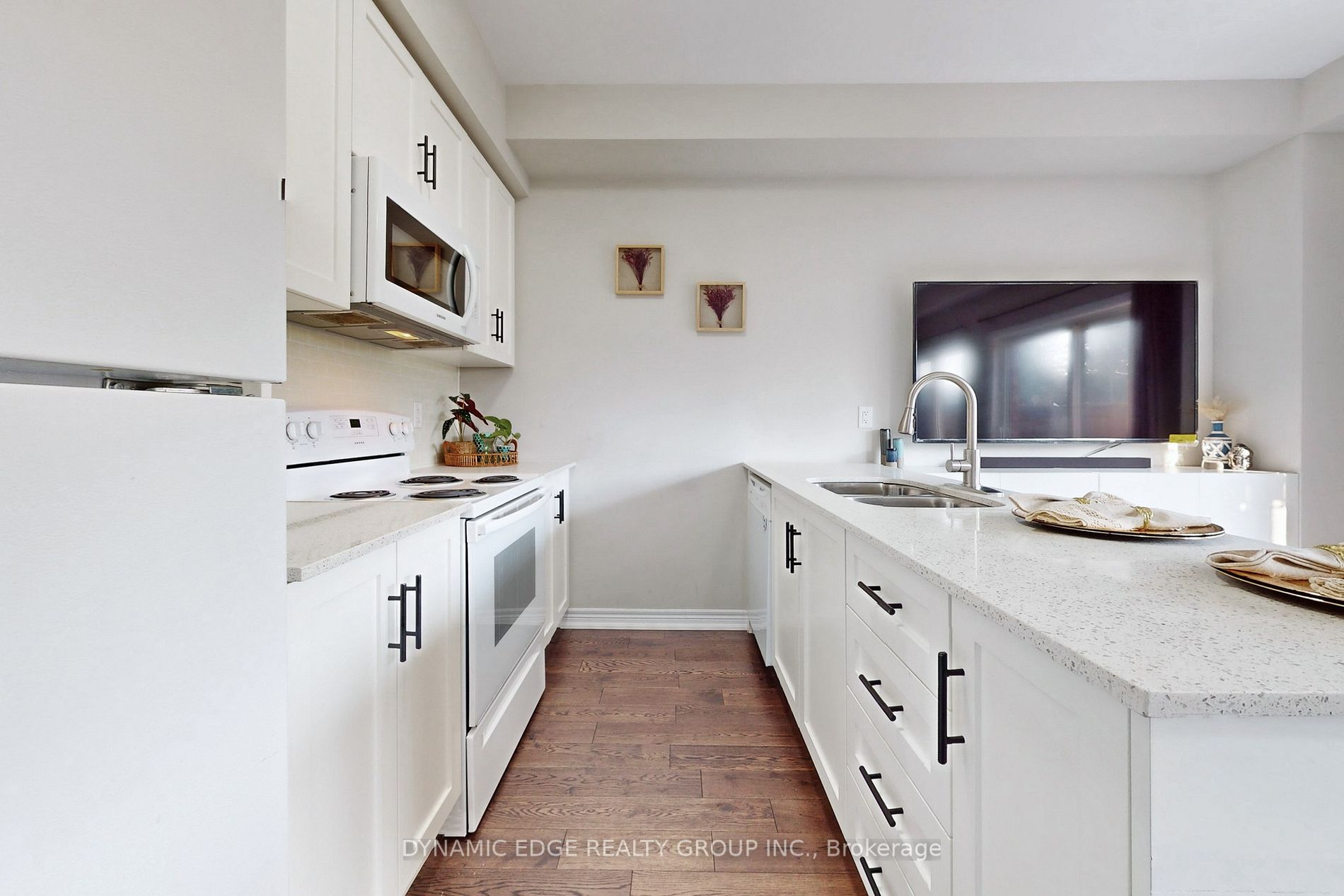 377 Glancaster Rd, #69