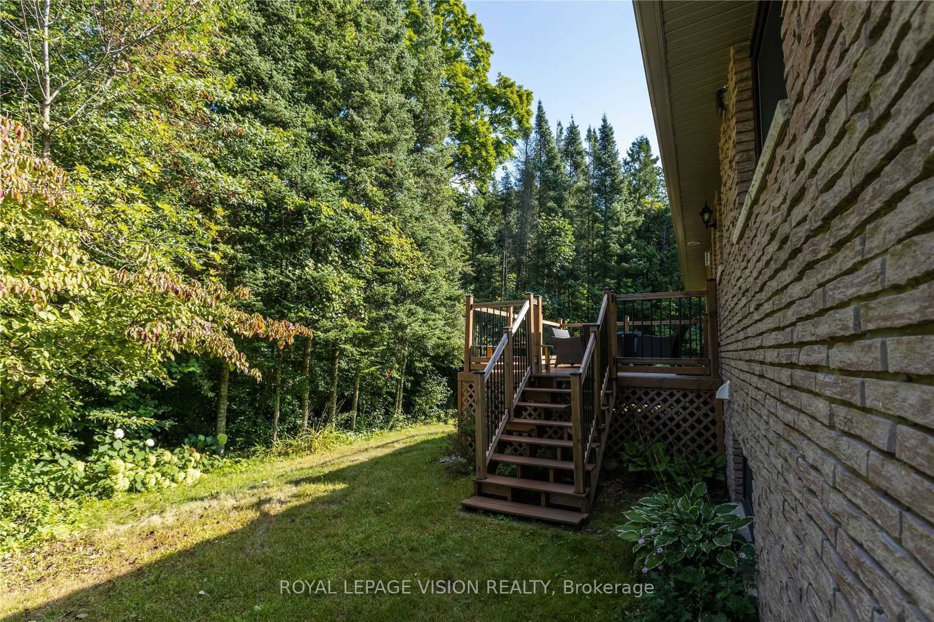197 Sturgeon Glen Rd